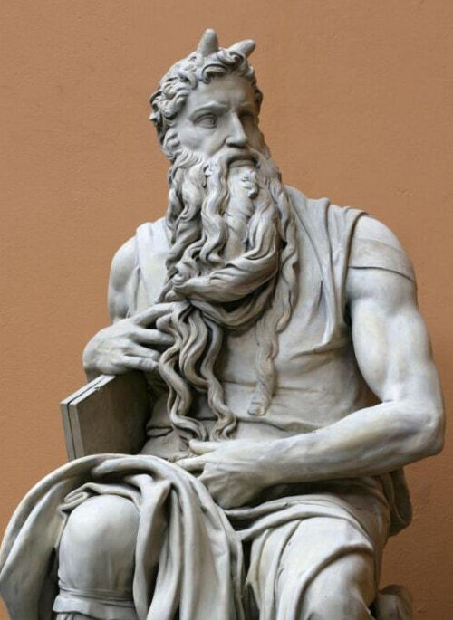 O patriarca Moisés, grande líder do povo hebraico. Escultura de Michelangelo.