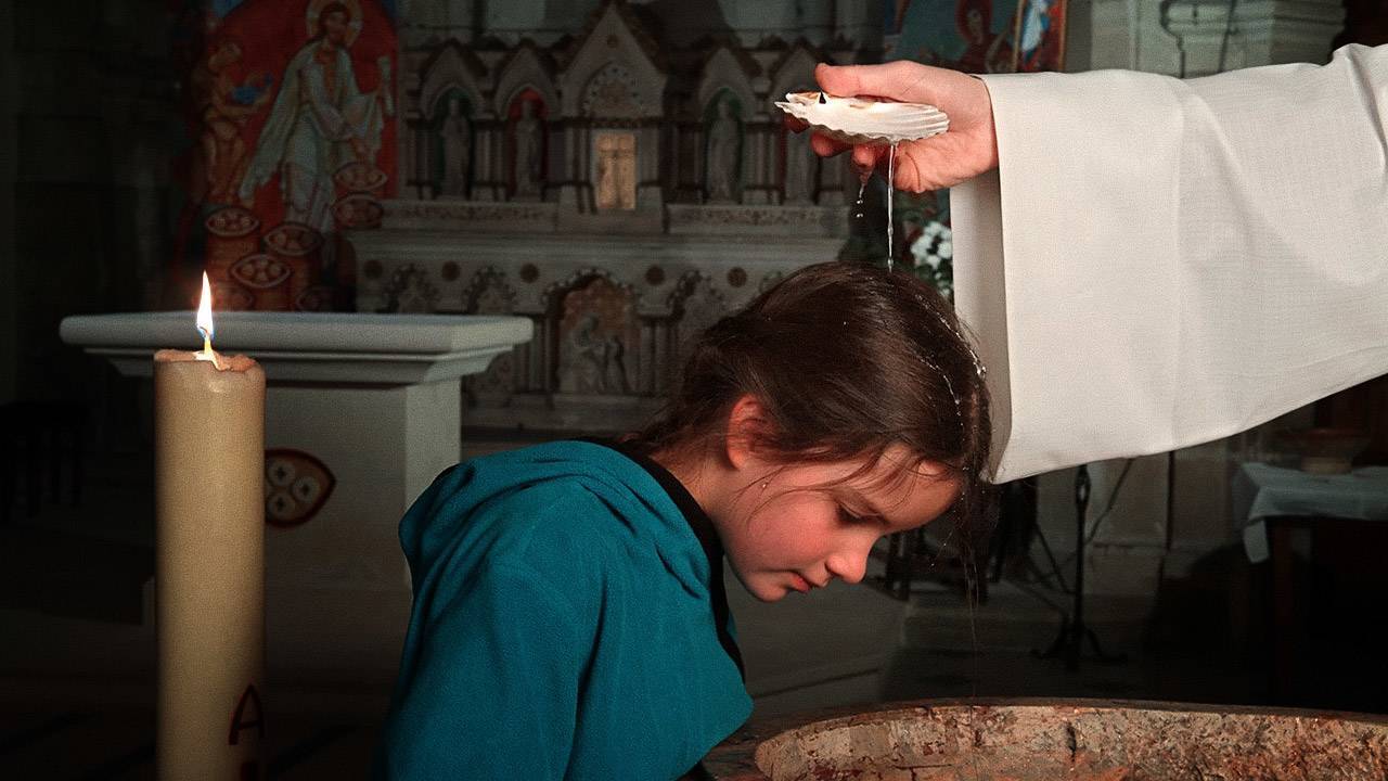 Crianças mais velhas precisam de catequese antes do Batismo?