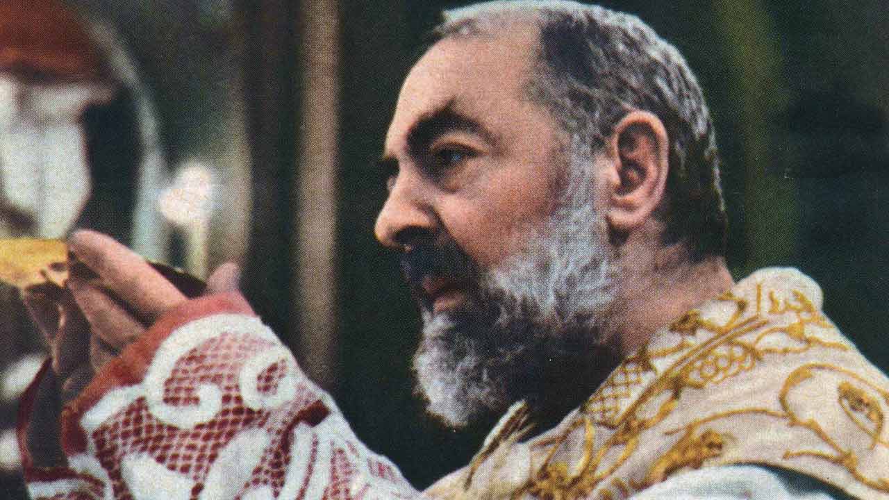 Oração ao Padre Pio pelos sacerdotes