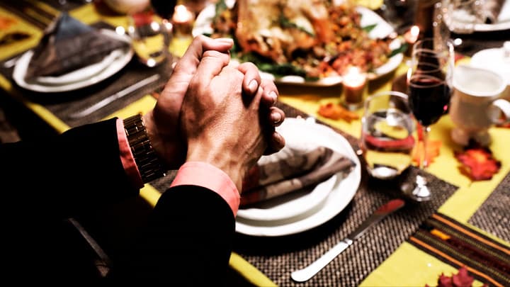 A importância de rezar antes das refeições