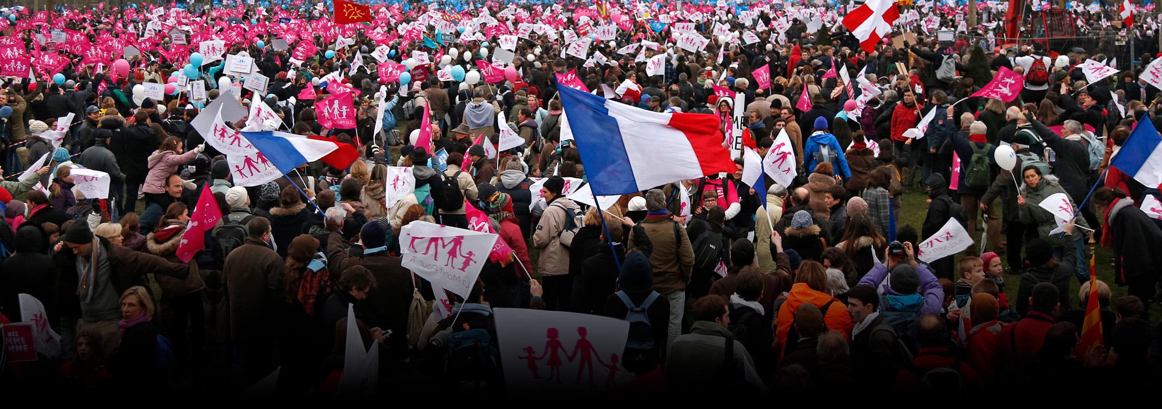 Milhares de franceses protestam contra "casamento" gay