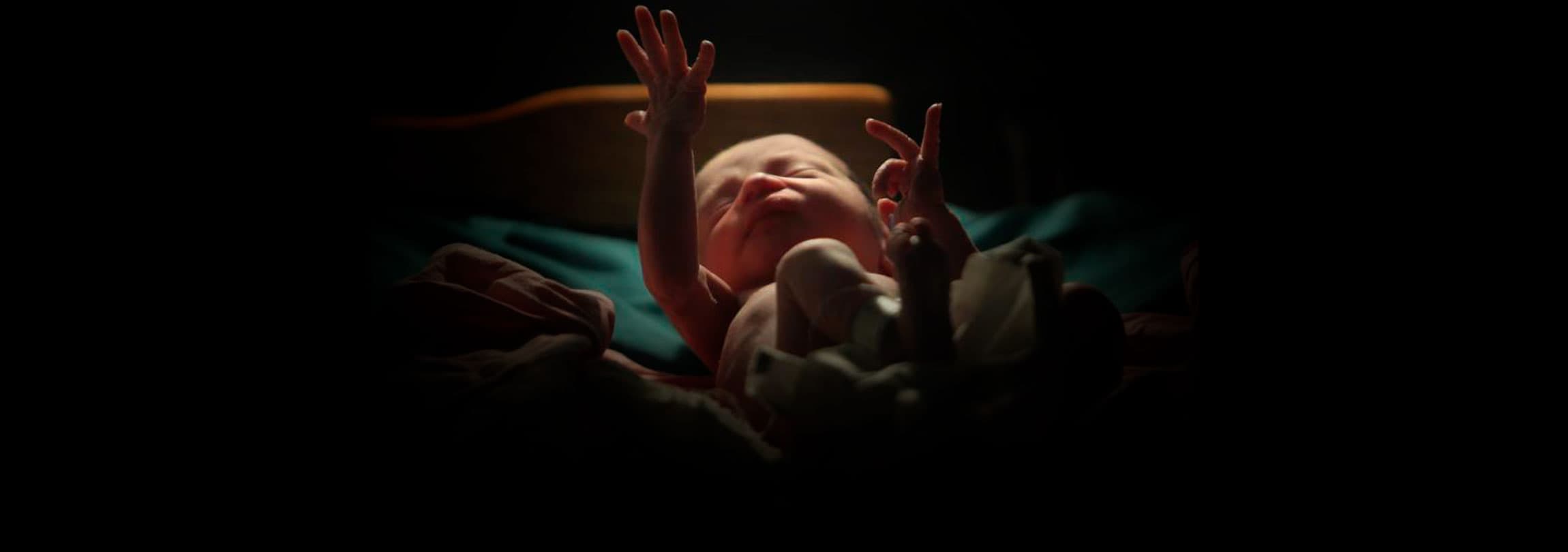 ‘Isso não é um bebê!’: a tragédia de crianças nascidas vivas durante abortos